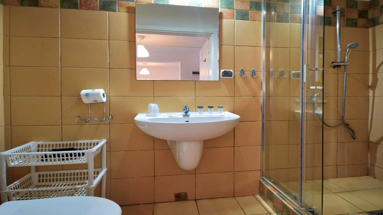 Hotel Ow Alfa Rewal Esterno foto
